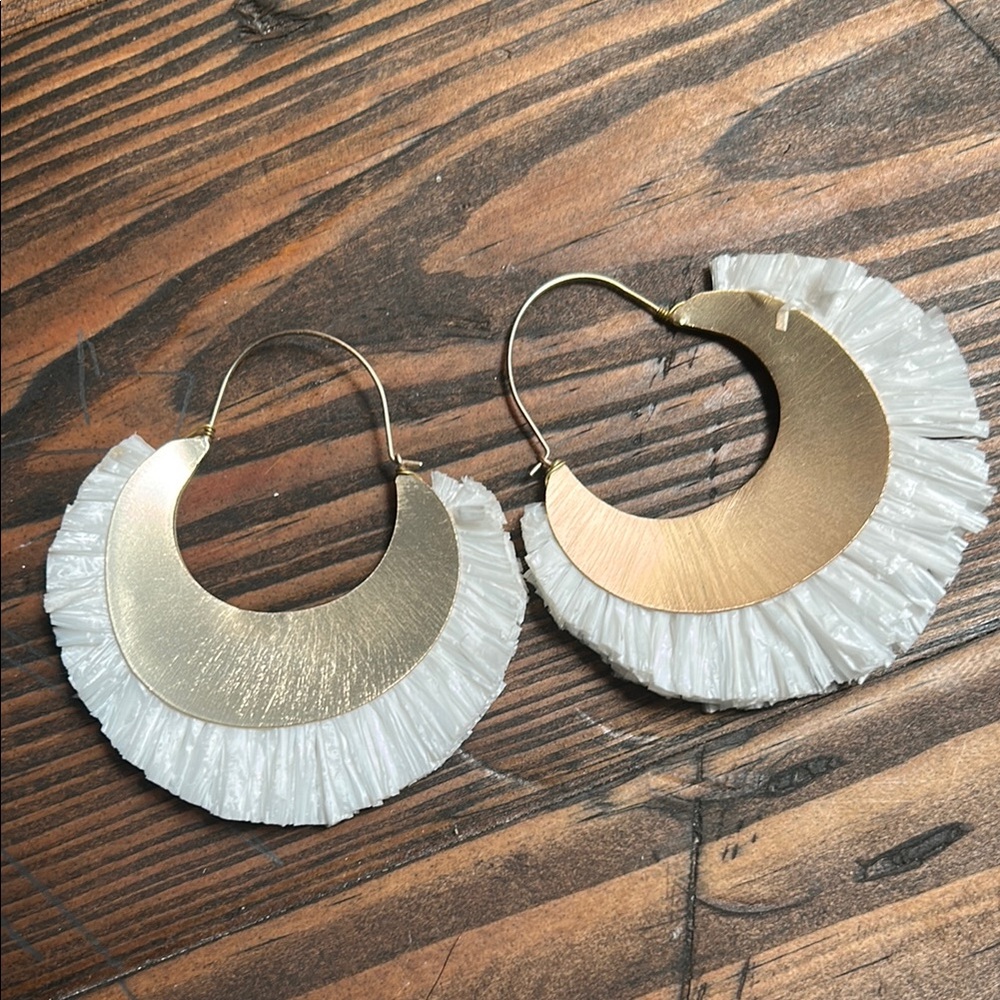 NWT Anthropologie Gold and White Textured Fan Earrings